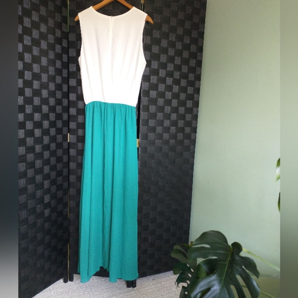 Women's white and teal sleeveless dress - Picture 5 of 9